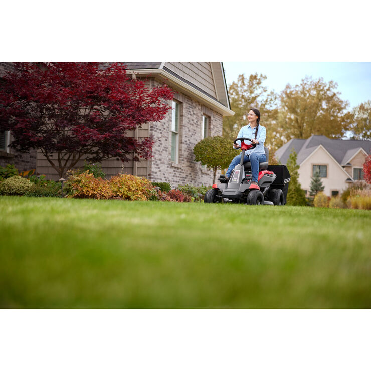 TB30E XP Battery-Powered Compact Riding Mower