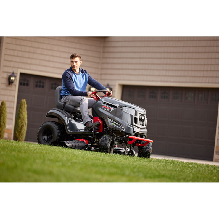 Super Bronco&trade; 42E XP Battery-Powered Riding Mower