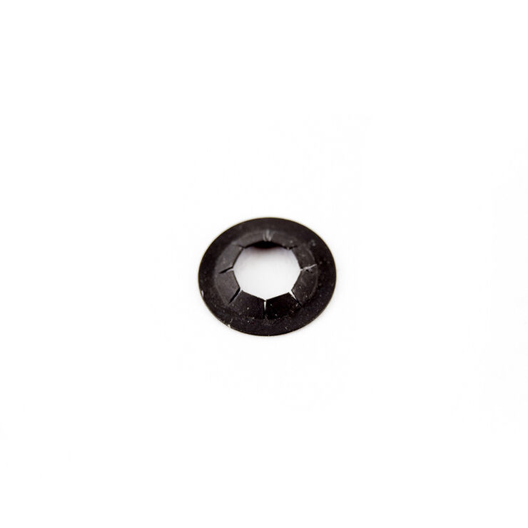 RETAINER