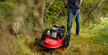 wheeled-trimmer-mower-handling