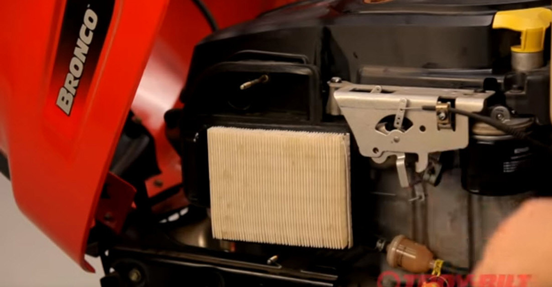 How to Replace Air Filter in Riding Mower: Easy Step-by-Step Guide